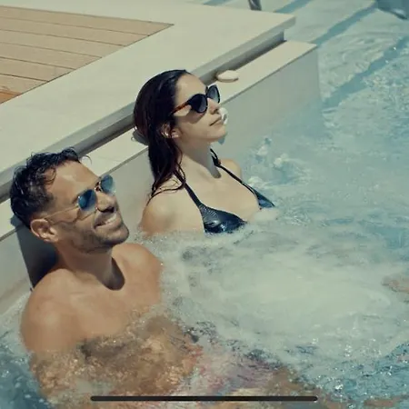 Апарт-готель Caleyro Boutique - 