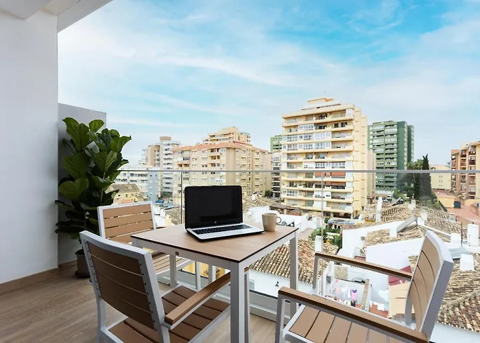 Caleyro Boutique - Parking Incluido 4* Fuengirola