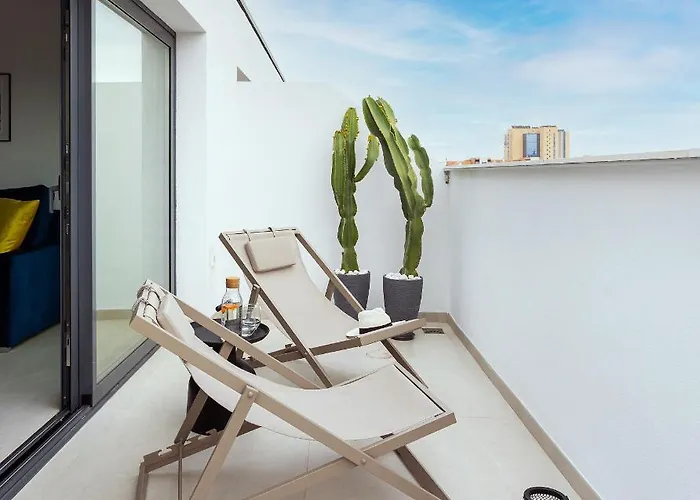 Caleyro Boutique - Parking Incluido Appart hôtel