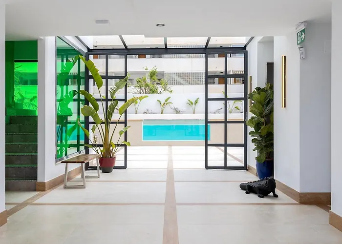 Appart hôtel Caleyro Boutique - Parking Incluido 4*