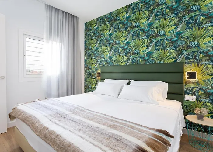 Caleyro Boutique - Parking Incluido 4* Fuengirola