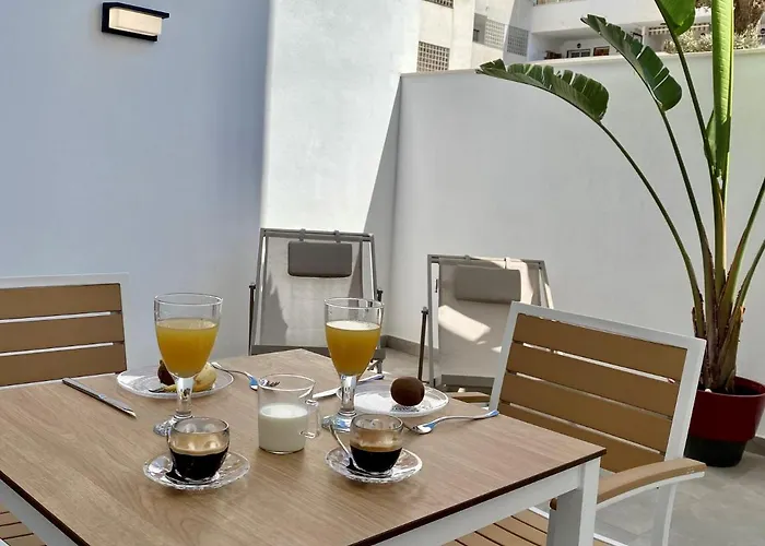 Caleyro Boutique - Parking Incluido Appart hôtel 4*