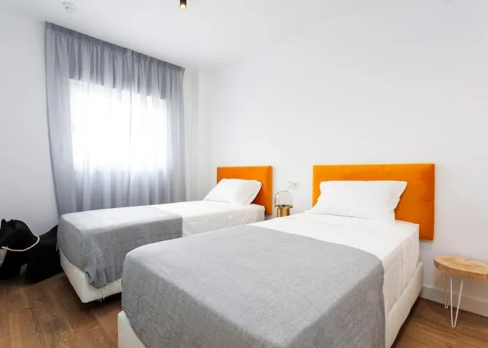 Caleyro Boutique - Parking Incluido Appart hôtel