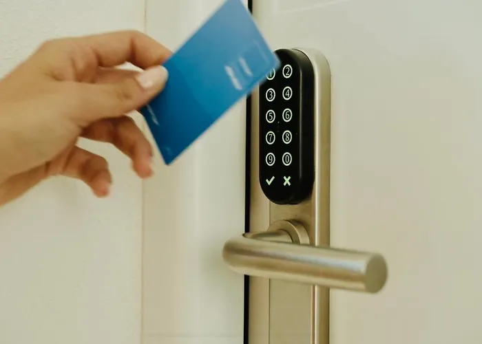 Appart hôtel Caleyro Boutique - Parking Incluido 4*