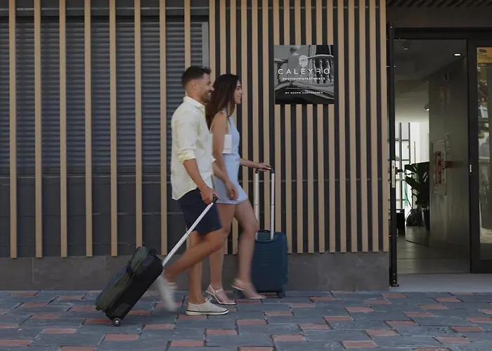 Caleyro Boutique - Parking Incluido 4* Fuengirola